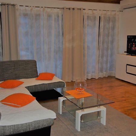 Apartment Slavka โตรกีร์ ภายนอก รูปภาพ